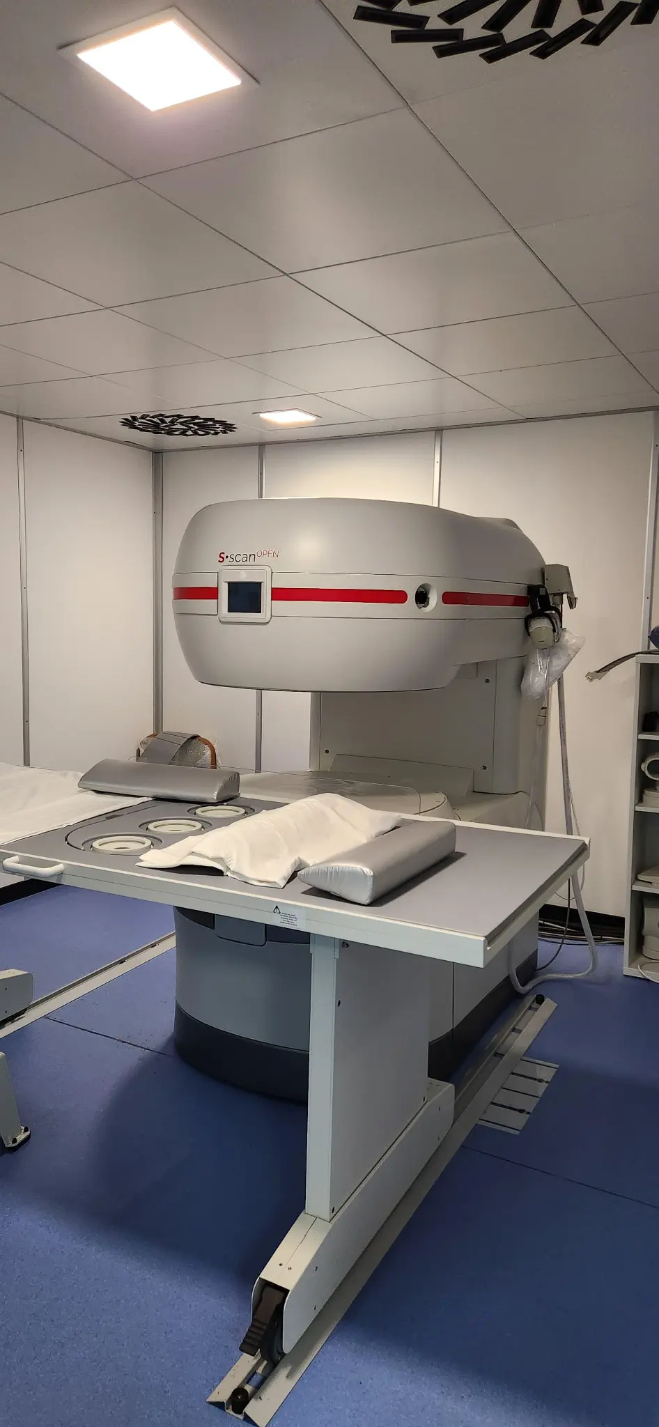 S-Scan MRI scanner